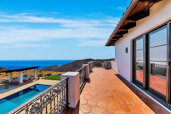 9700 balcony 1 9700 balcony 1